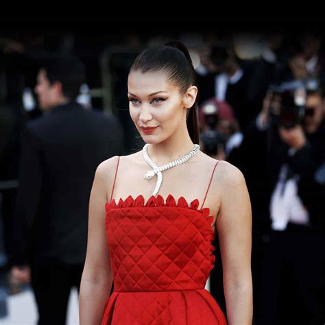 what are bella hadids measurments|Runways to Reality: Bella Hadid’s Real Height,。